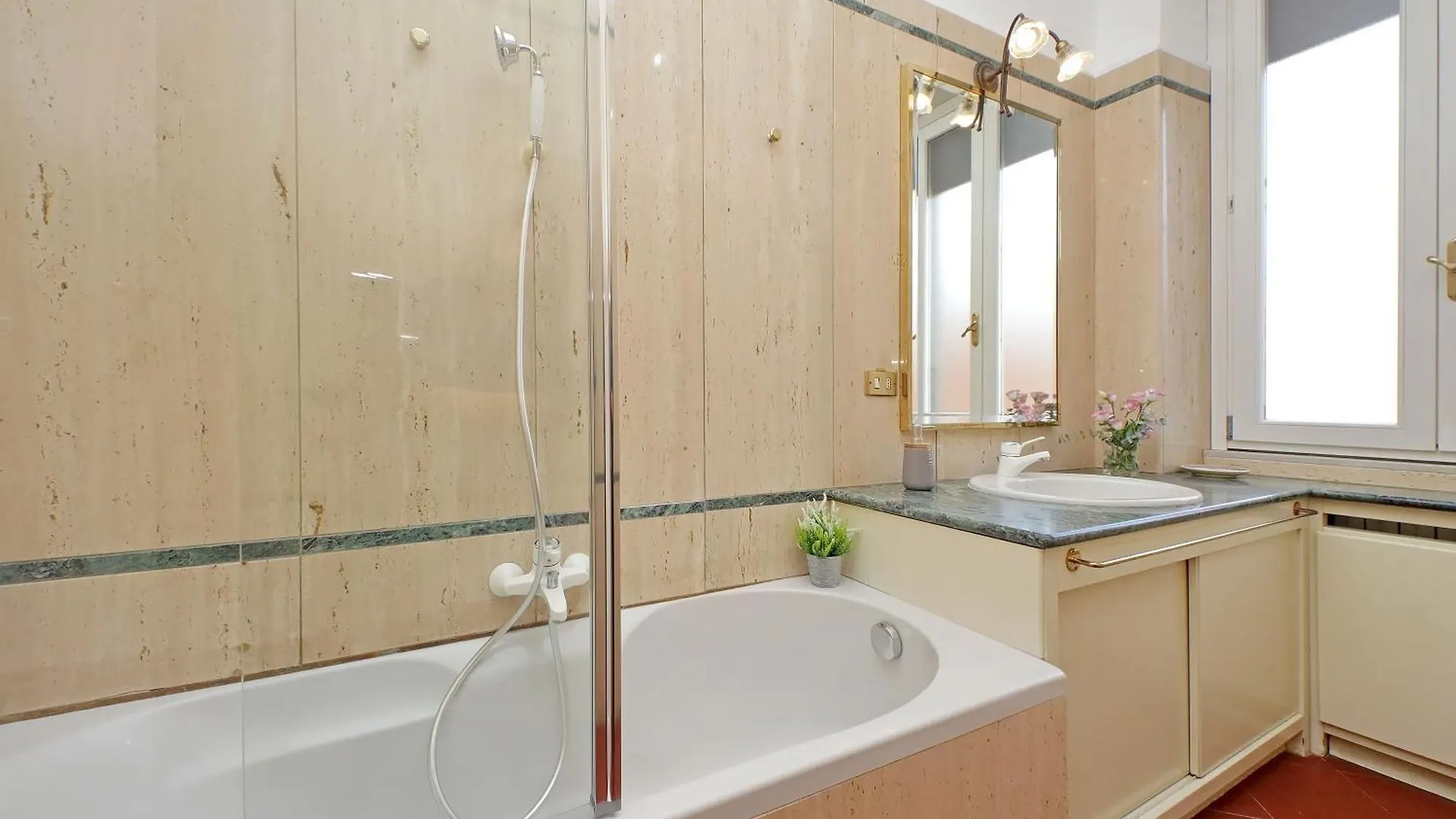 4Bnb - Spacious Gracchi Apartment Rome